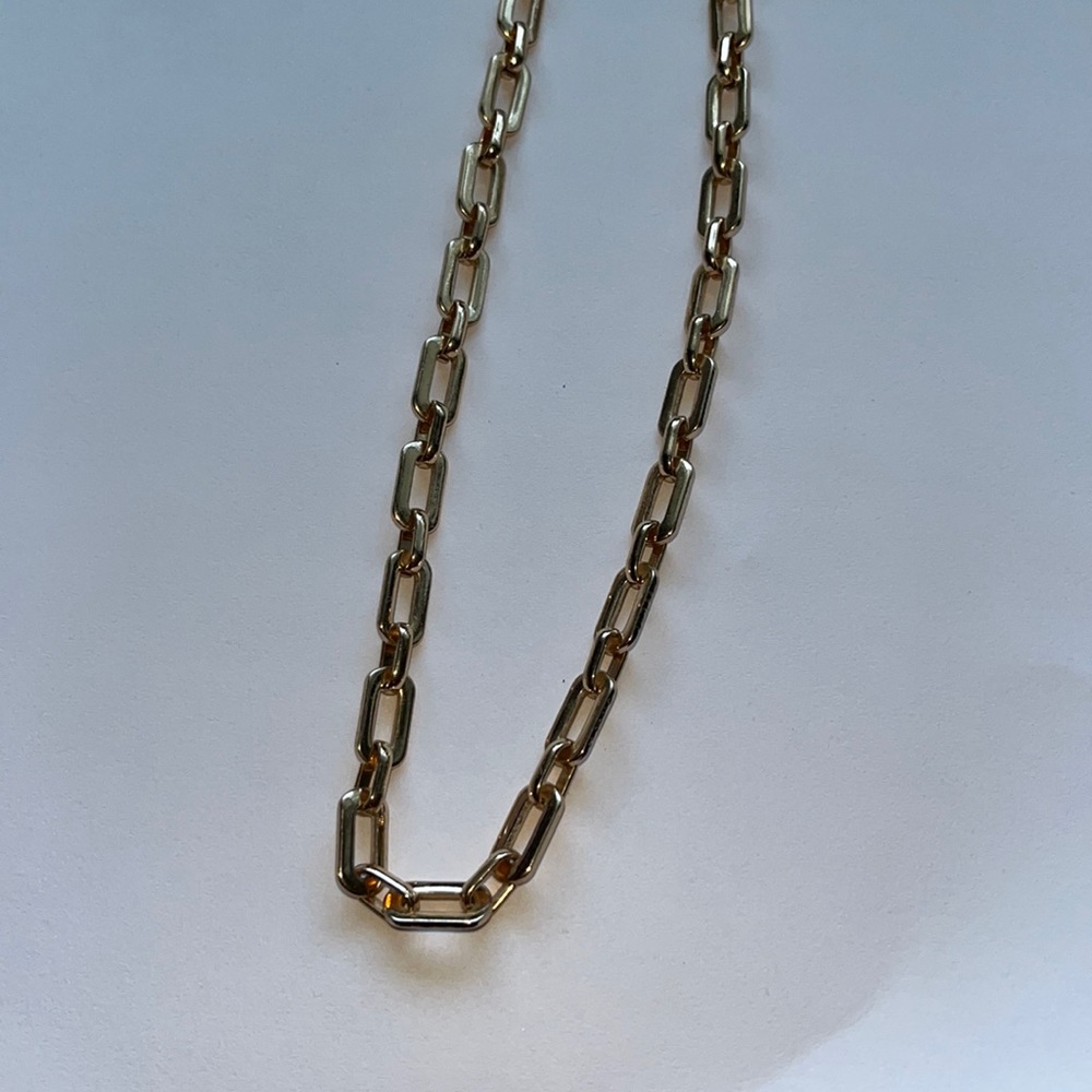 Gold chain necklace